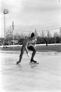 Nederlandse Schaatskampioenschappen, Jaap Edenbaan , nummer 3 Schenk, nummer 4 V, Bestanddeelnr 920-9341