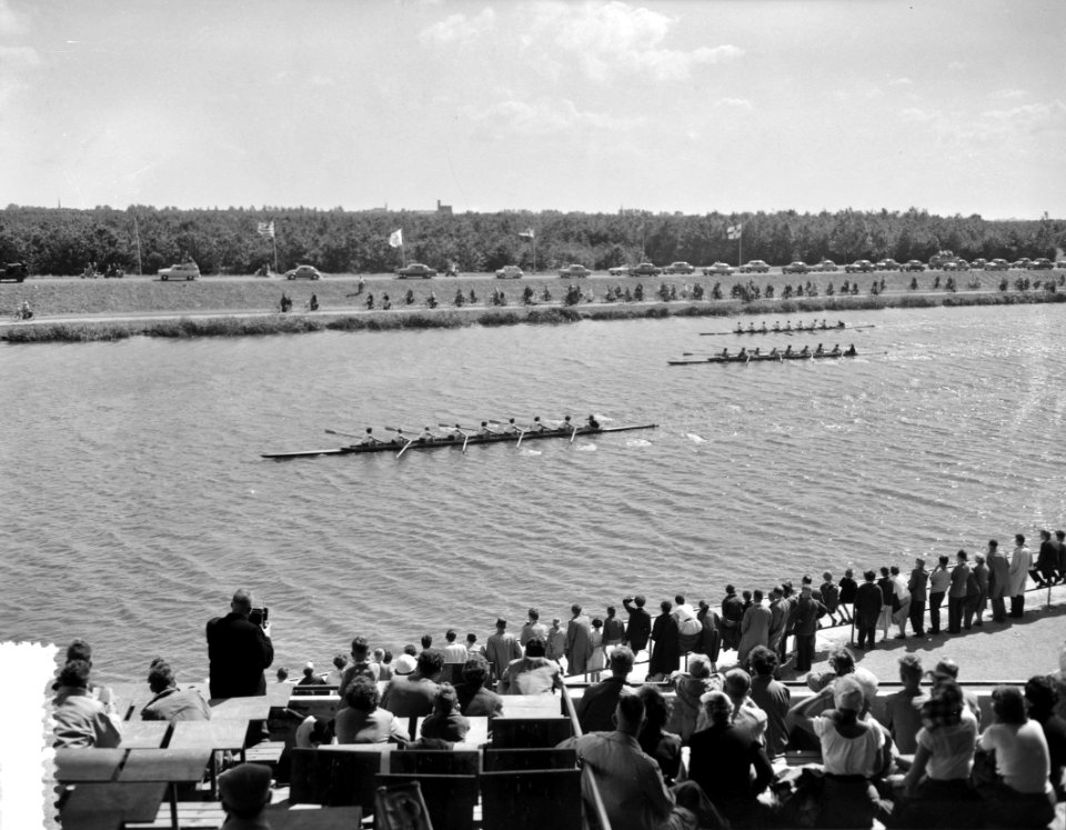 Nederlandse roeikampioenschappen Bosbaan. Finish dames acht, Bestanddeelnr 907-9164