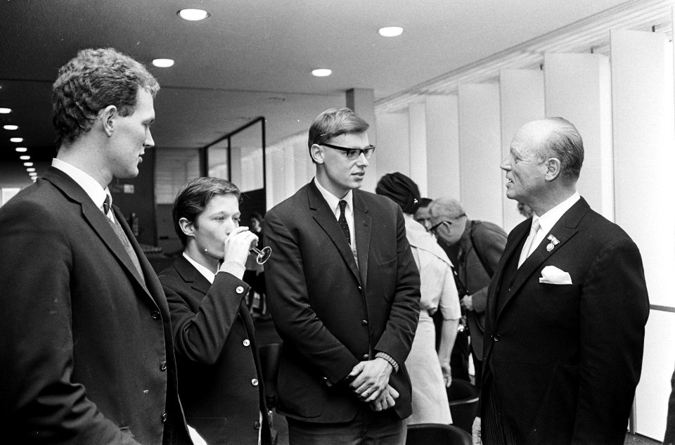 Nederlandse Roeibond 50 jaar, receptie in RAI-gebouw, rechts voorzitter A.J.H. v, Bestanddeelnr 920-0223