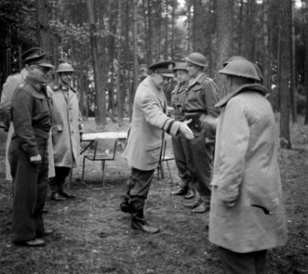 Nederlandse manoeuvres (Counter Thrust) in West-Duitsland. Generaal Eisenhower …, Bestanddeelnr 904-7730