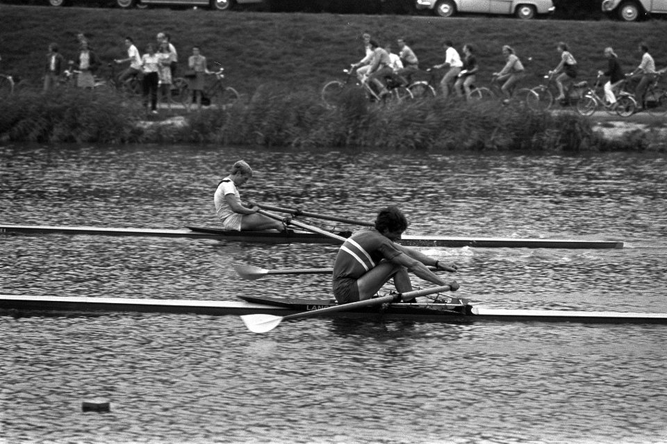 Nederlandse roeikampioenschappen op de Bosbaan finish skiffeurs, kampioen Daan , Bestanddeelnr 923-7290