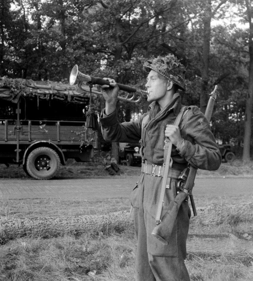 Nederlandse manoeuvres oefening Counter Thrust. Hoornblazer Vinkenstein uit Den , Bestanddeelnr 904-7732