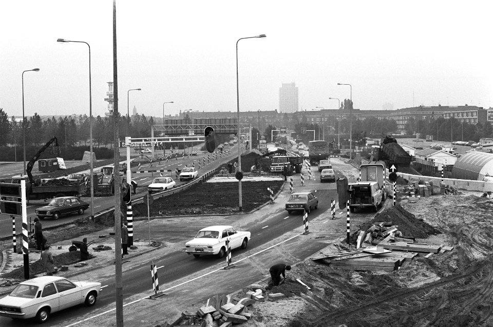Nieuw stuk weg geopend bij RAI, Bestanddeelnr 929-9286
