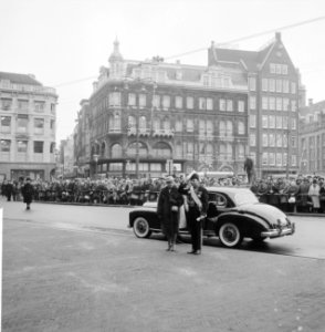 Nieuwsjaarsreceptie voor CD op Paleis te Amsterdam Aankomst van de gevolmachtig, Bestanddeelnr 913-4489