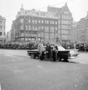Nieuwsjaarsreceptie voor CD op Paleis te Amsterdam Aankomst van de gevolmachtig, Bestanddeelnr 913-4477