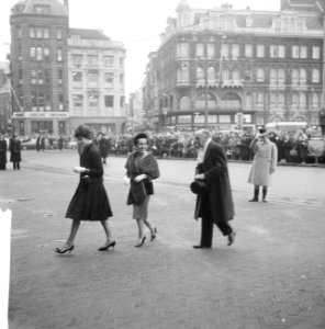 Nieuwsjaarsreceptie voor Corps Diplomatique op Paleis te Amsterdam Aankomst van, Bestanddeelnr 913-4502