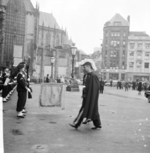 Nieuwsjaarsreceptie voor CD op Paleis te Amsterdam Aankomst van de gevolmachtig, Bestanddeelnr 913-4482