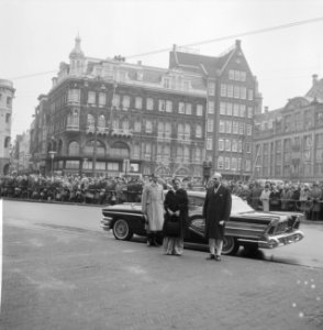 Nieuwsjaarsreceptie voor CD op Paleis te Amsterdam Aankomst van de gevolmachtig, Bestanddeelnr 913-4483