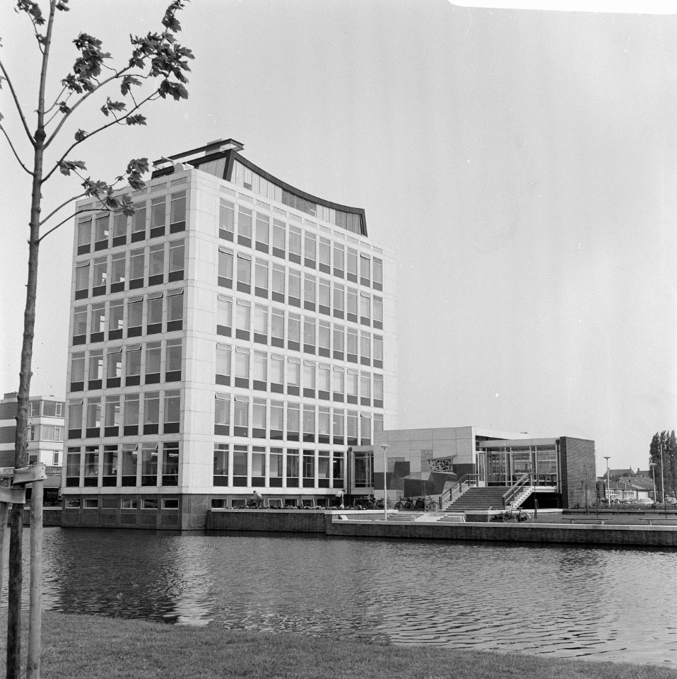 Nieuw stadhuis (exterieur) te Capelle aan den IJssel, Bestanddeelnr 919-1879