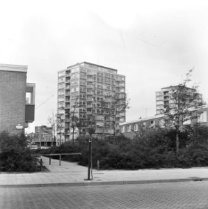 Nieuwbouw, woonwijken, flatgebouwen, Bestanddeelnr 919-7230