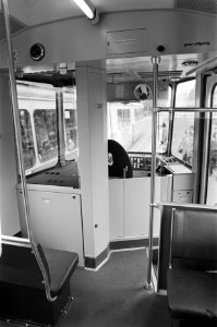 Nieuw model tramwagen in Amsterdam interieur van de nieuwe tramwagen, Bestanddeelnr 927-2816