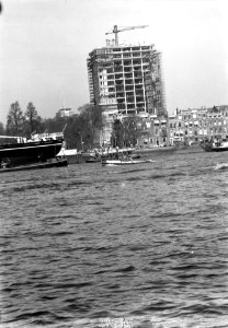 Nieuw schip en nieuwbouw van Van Ommeren, Bestanddeelnr 912-2405