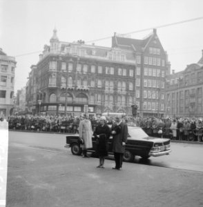 Nieuwsjaarsreceptie voor CD op Paleis te Amsterdam Aankomst van de gevolmachtig, Bestanddeelnr 913-4494