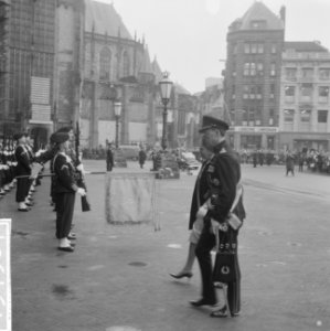 Nieuwsjaarsreceptie voor Corps Diplomatique op Paleis te Amsterdam Aankomst ko…, Bestanddeelnr 913-4507