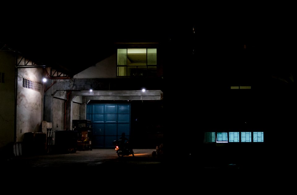 Night Job In A Humid Night In November (182721155)