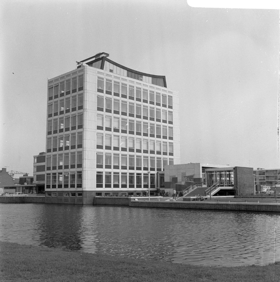Nieuw stadhuis (exterieur) te Capelle aan den IJssel, Bestanddeelnr 919-1878