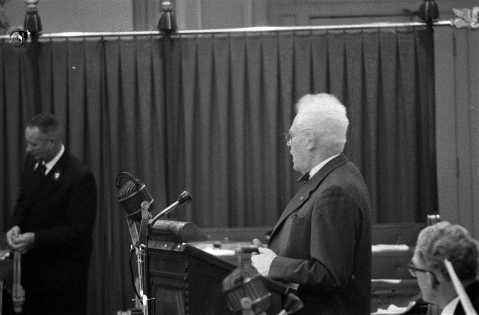Nieuw Guinea debat in Tweede Kamer , prof Oud, Bestanddeelnr 911-6170