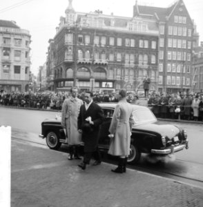 Nieuwsjaarsreceptie voor CD op Paleis te Amsterdam Aankomst van de gevolmachtig, Bestanddeelnr 913-4467