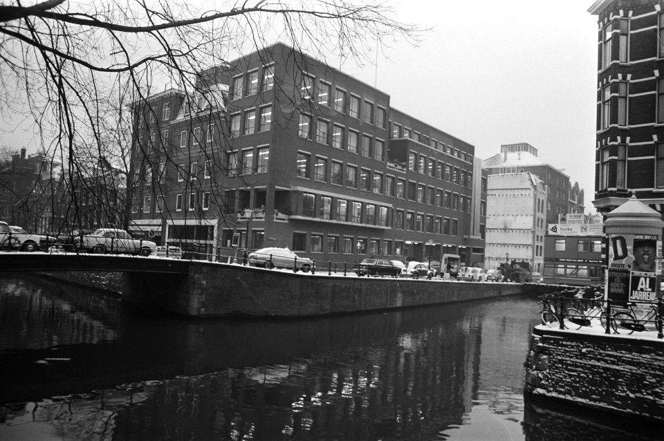 Nieuw politiedistrictsbureau Lijnbaansgracht Amsterdam exterieur, interieur, Bestanddeelnr 929-4740
