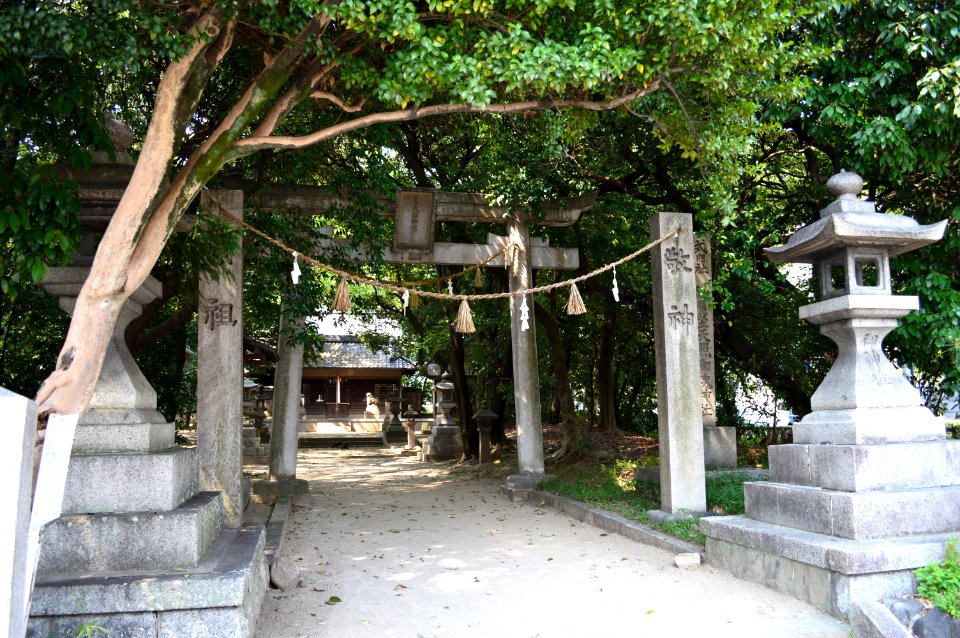 Niiya-jinja (nisikawara) 鳥居