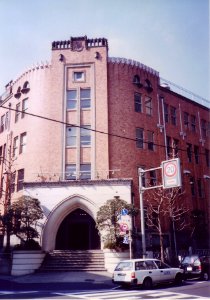 Nihon-Univ-Surugadai-1991031801