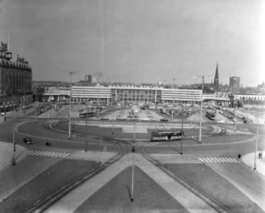 Nieuw Centraal Station in Rotterdam aangetast, Bestanddeelnr 908-5456 photo