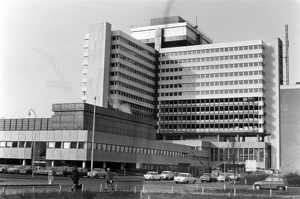 Nieuw gebouw CBS (Centraal Bureau voor de Statistiek) in Voorburg, exterieur, Bestanddeelnr 926-1697