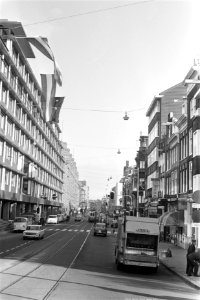 Nieuw gebouw Algemene Bank Nederland in Vijzelstraat te Amsterdam in gebruik gen, Bestanddeelnr 926-7643