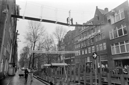 Nieuwmarktbuurt - de luchtbrug over de Recht Boomssloot, Bestanddeelnr 927-7947