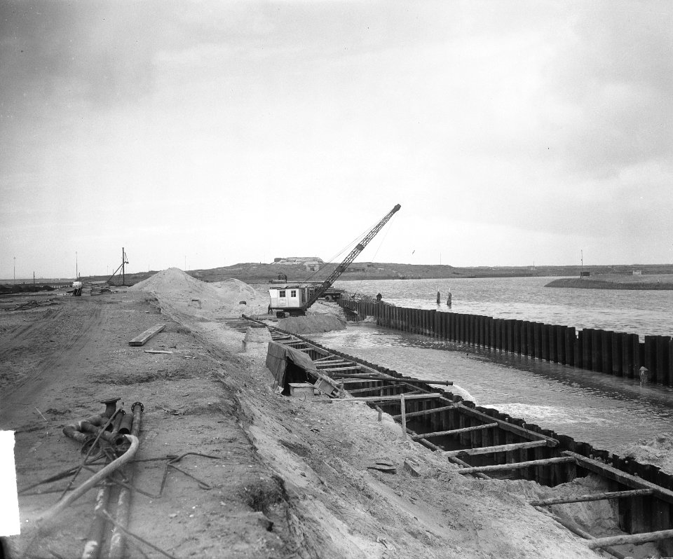 Nieuwe kade van vissershaven in IJmuiden, Bestanddeelnr 903-3035