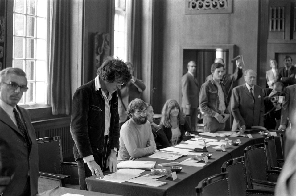 Nieuwe Gemeenteraad van Amsterdam geinstalleerd, Bestanddeelnr 923-8001