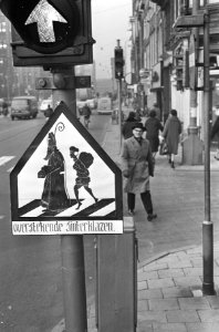 Nieuw verkeersbord in Vijzelstraat, verkeersbord, Bestanddeelnr 917-1131