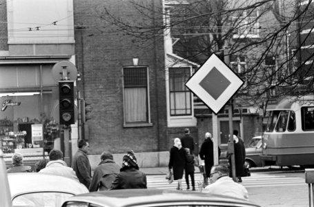 Nieuw verkeersbord, Bestanddeelnr 920-1313