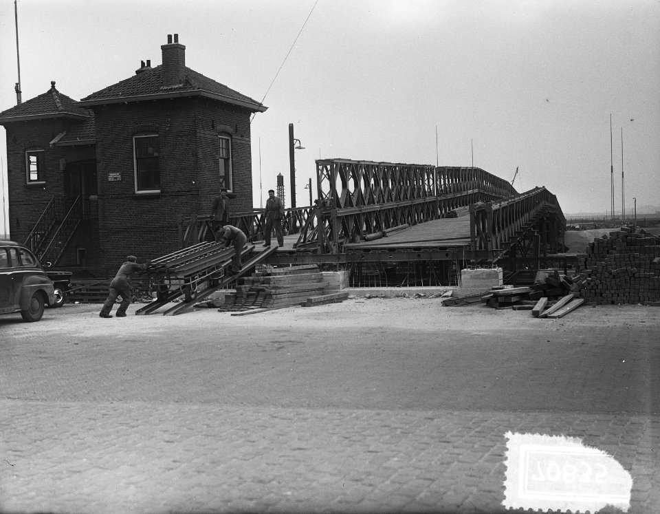 Nieuw brug over Noordzeekanaalsluizen IJmuiden, Bestanddeelnr 907-0835