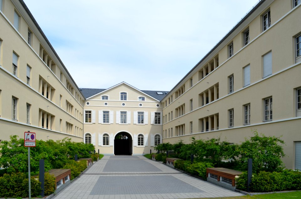 Nierstein, Rheinstraße 15