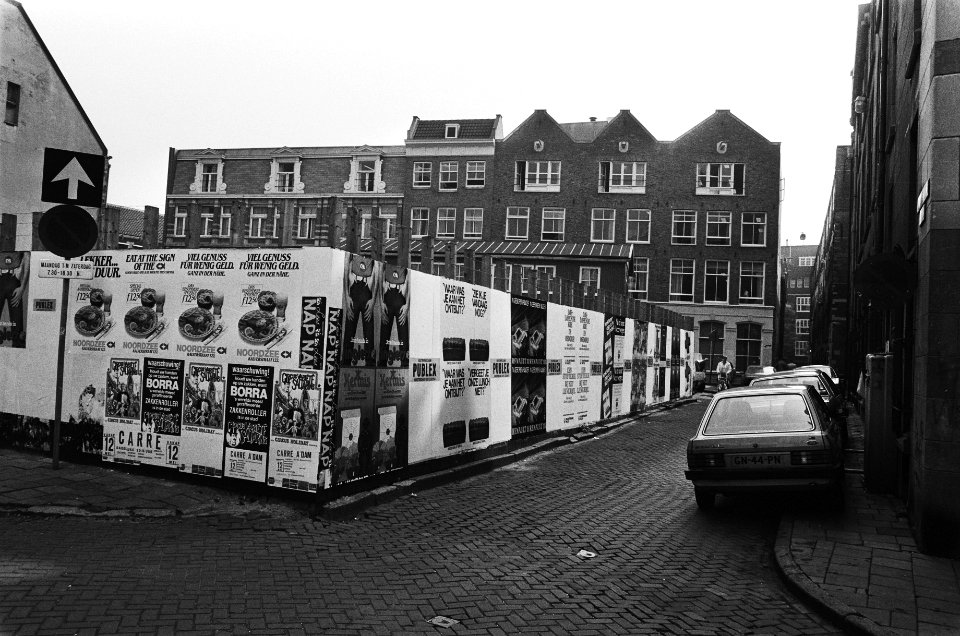 Nieuw gebouw op de plaats waar vroeger Hotel Polen stond in Amsterdam nieuwbouw, Bestanddeelnr 932-1661