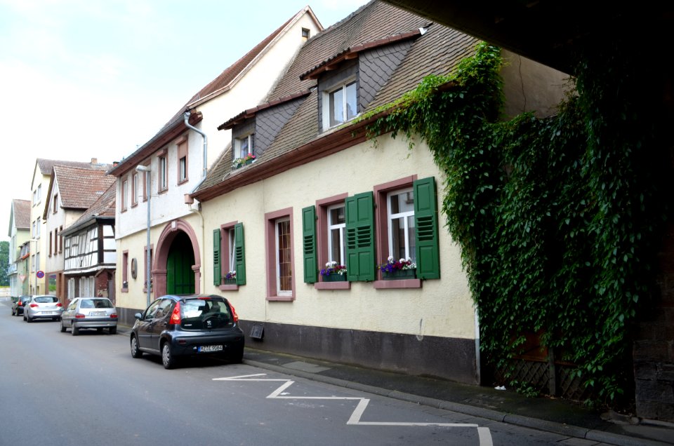 Nierstein, Rheinstraße 10