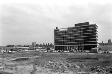 Nieuw gebouw van Gemeentewaterleidingen te Amsterdam, Sloterdijk exterieur, Bestanddeelnr 922-4908