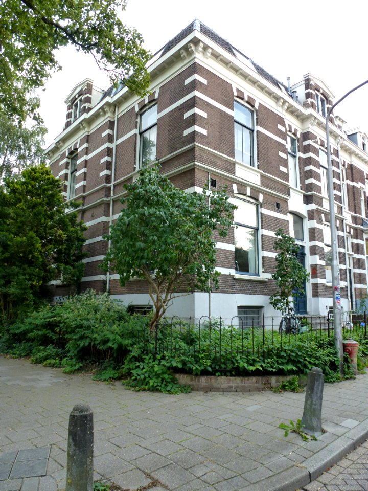 Nijmegen St.Annastraat 25 hoek