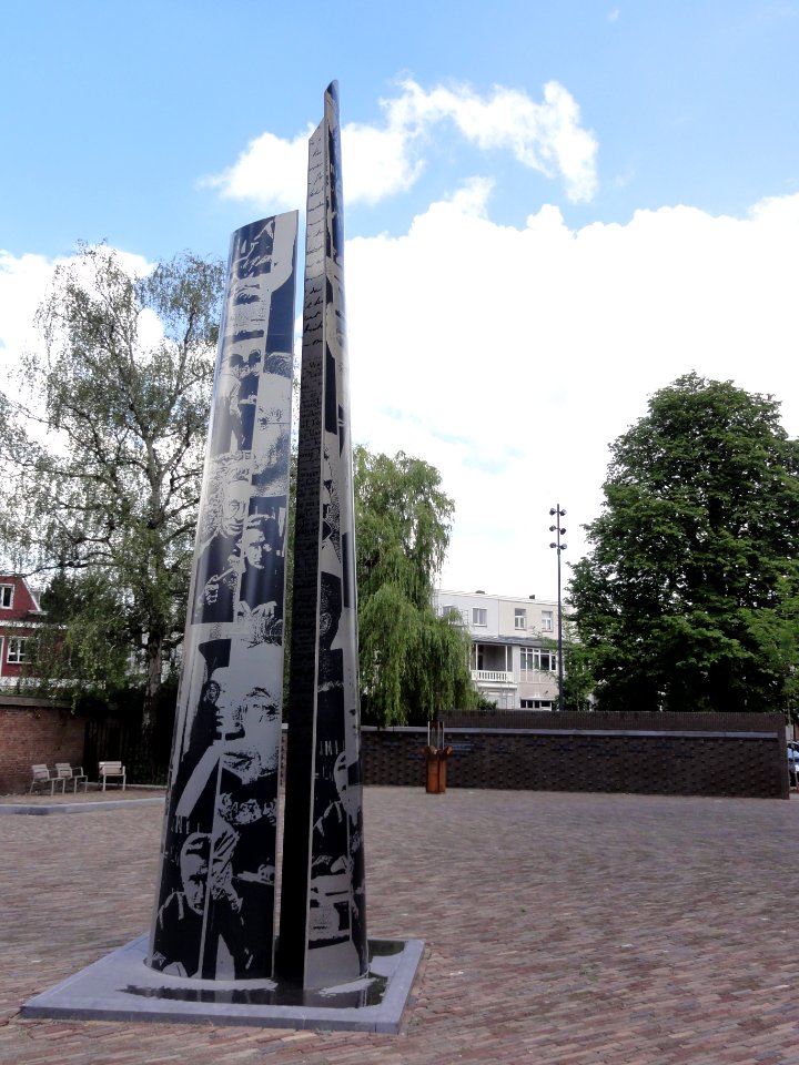Nijmegen Titushof, monument voor Titus Brandsma