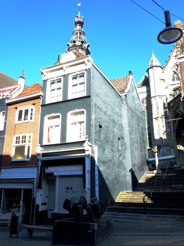 Nijmegen Stikke Hezelstraat 18 (met Stevenstoren)