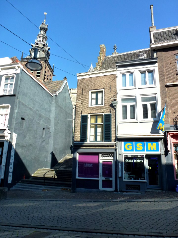 Nijmegen Stikke Hezelstraat 12 (met Stevenstoren)