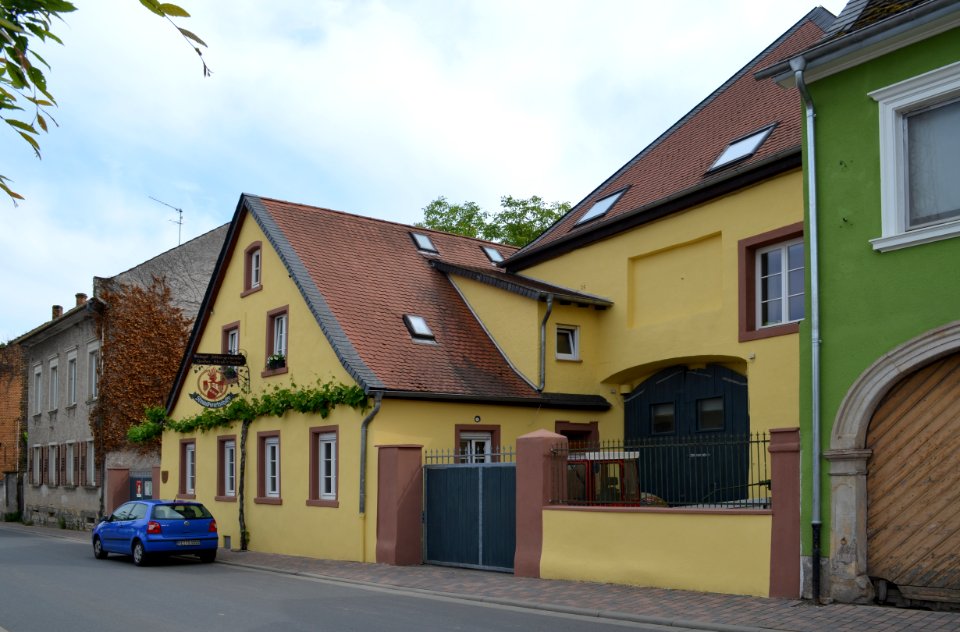 Nierstein, Rheinstraße 36