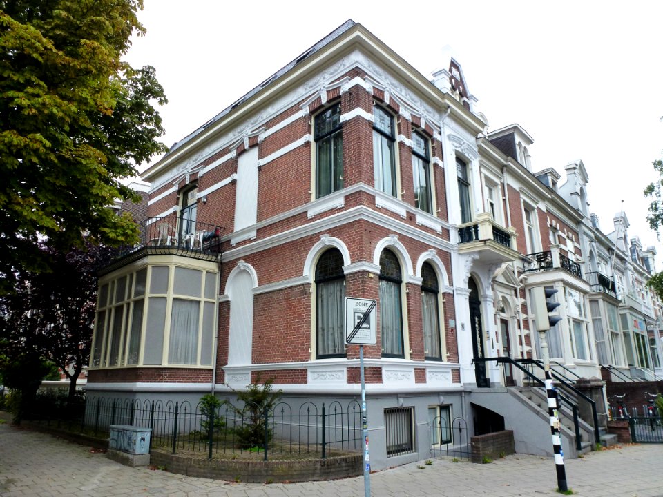 Nijmegen St.Annastraat 16 hoek