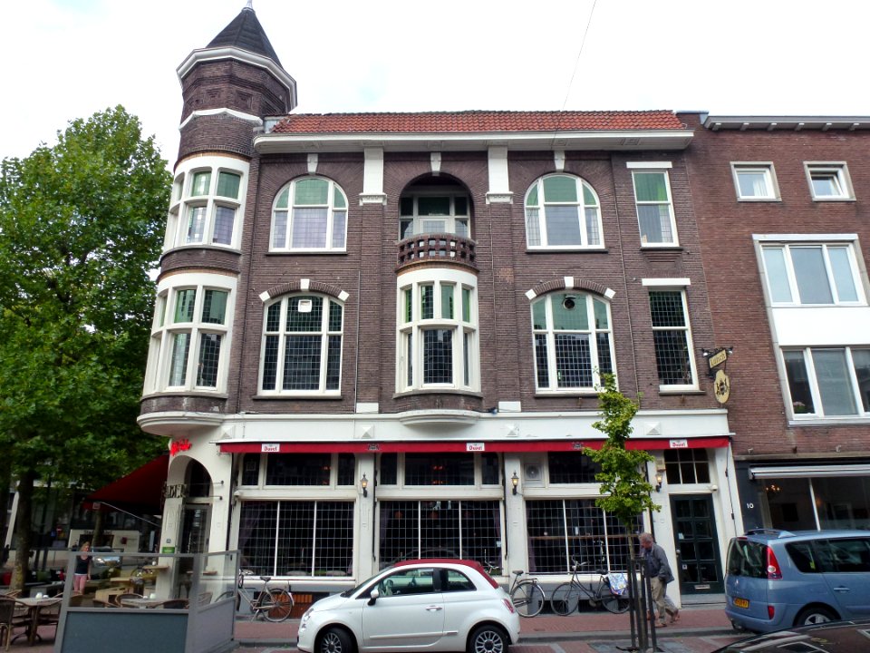 Nijmegen Van Broeckhuyzenstraat 12-14