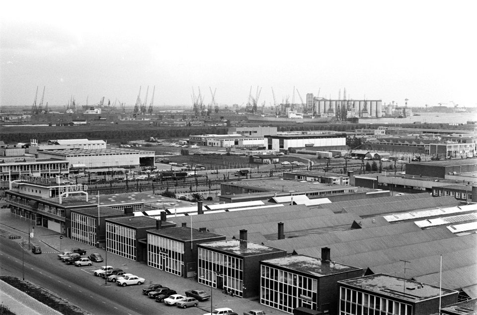 Nieuw gebouw van Gemeentewaterleidingen te Amsterdam, Sloterdijk nr. 30 interi, Bestanddeelnr 922-4910
