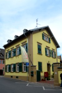 Nierstein, Karolingerstraße 1 (1)