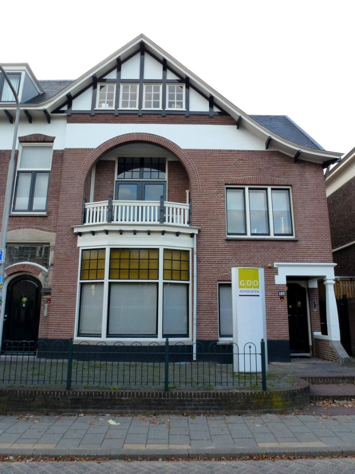 Nijmegen St.Annastraat 166