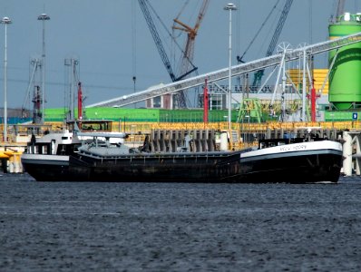 Nieuw-Hoorn, ENI 02204217 at the Amerikahaven, Port of Amsterdam