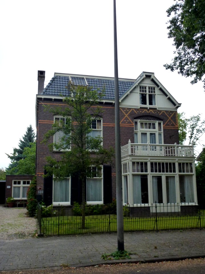 Nijmegen Schependomlaan 108 villa